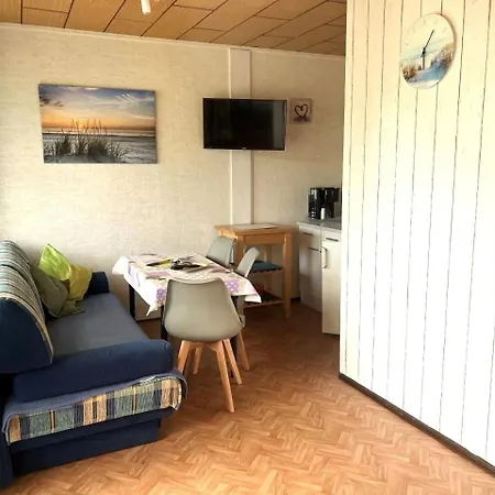 Ferien-bungalow Nr -4- Im Seebad Ueckermündeot Bellin * Ueckermünde